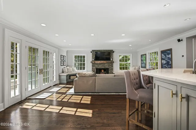 $19,000 | 49 Grosset Road, Riverside, CT 06878