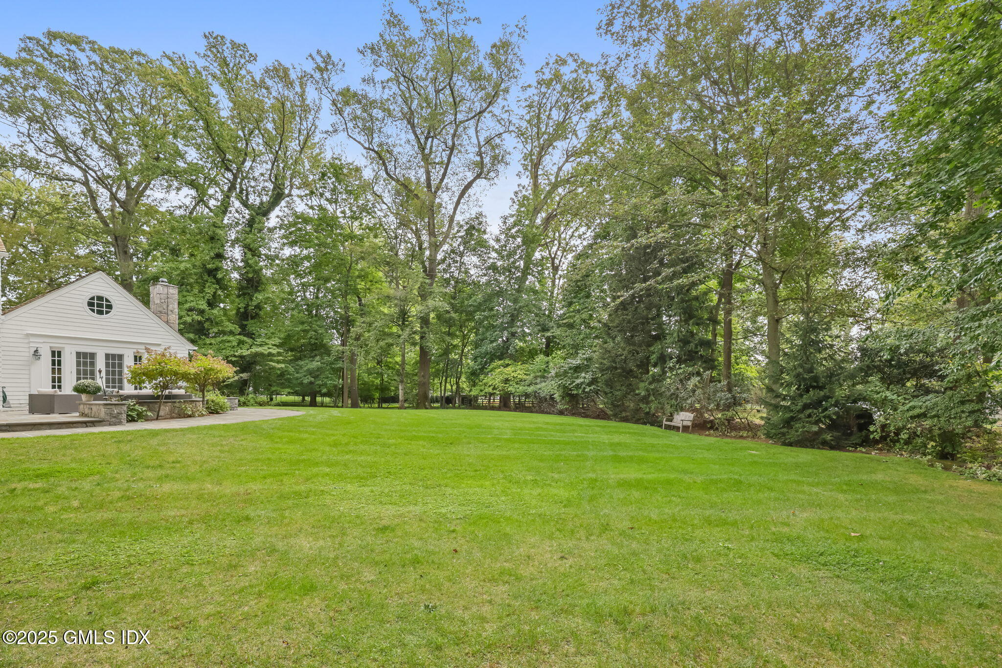 49 Grosset Road Riverside, CT 06878 - Photo 37 of 41 a view of a garden