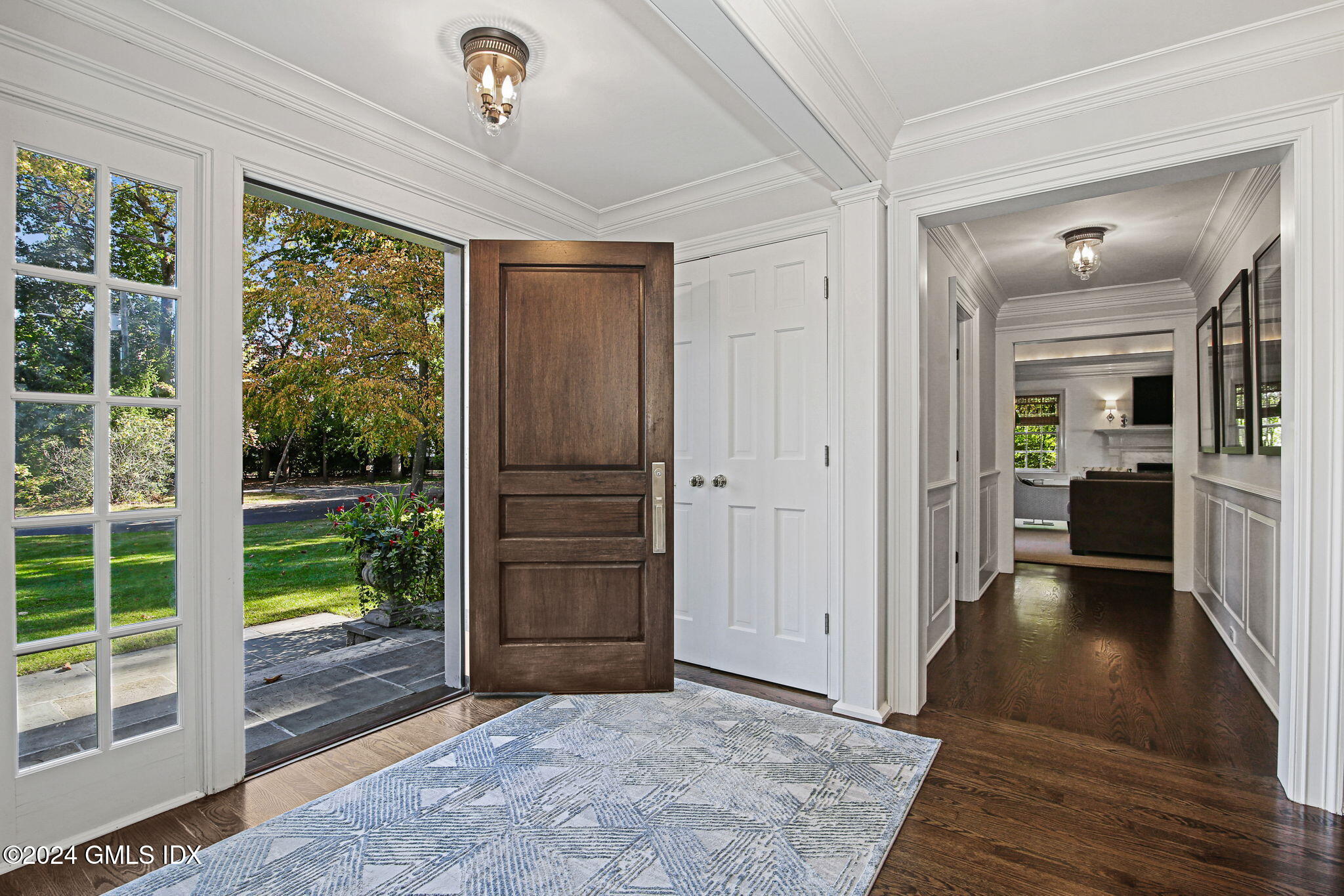49 Grosset Road Riverside, CT 06878 - Photo 5 of 41 a view interior of the house