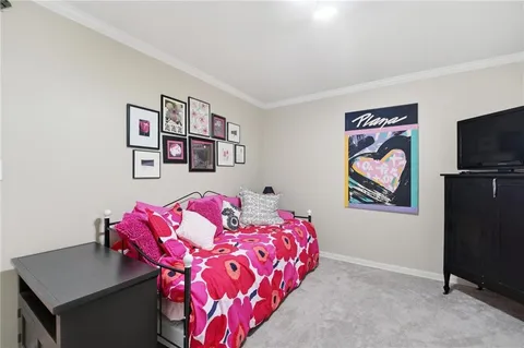 $425,000 | 1216 West 97th Street, Kansas City, MO 64114