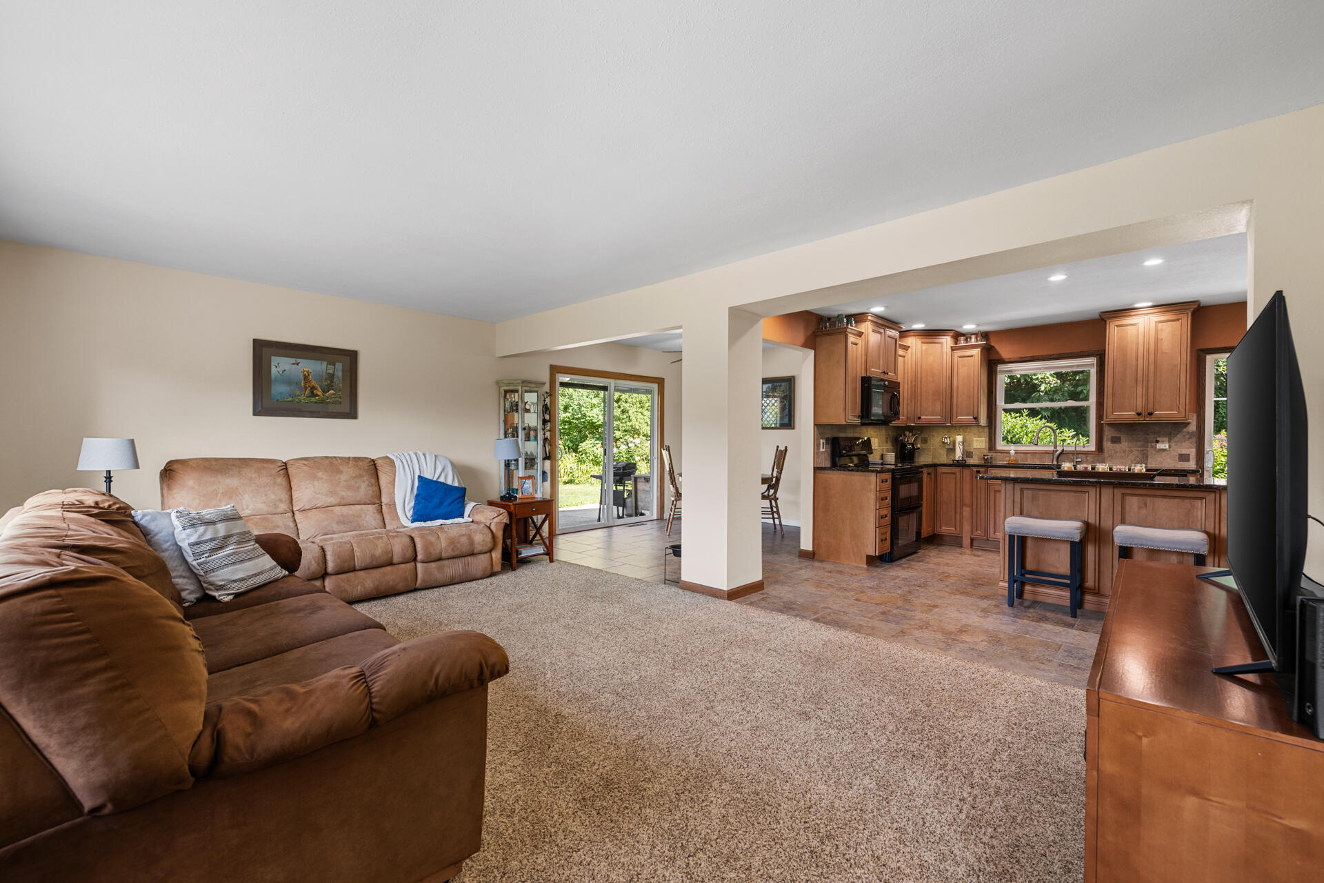 W250S4461 Center Road Waukesha, WI 53189 - Photo 21 of 36 10-Interior_W250S4461 Center Rd