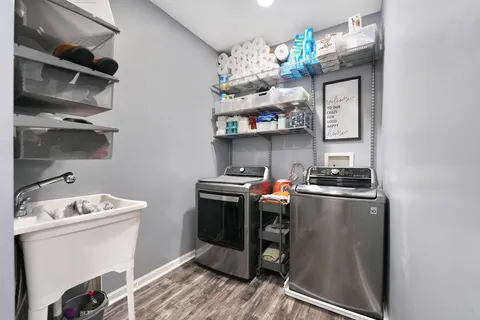 $550,000 | 2322 Pagosa Springs Drive, Aurora, IL 60503