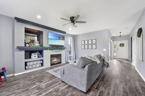 $550,000 | 2322 Pagosa Springs Drive, Aurora, IL 60503