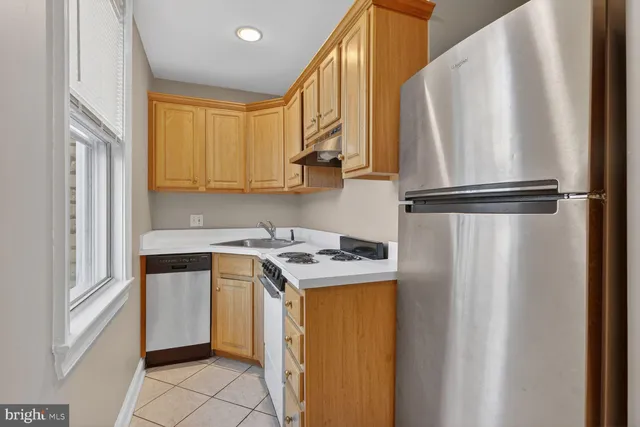 $2,195 | 1820 Swann Street Northwest, Unit 303, Washington, DC 20009