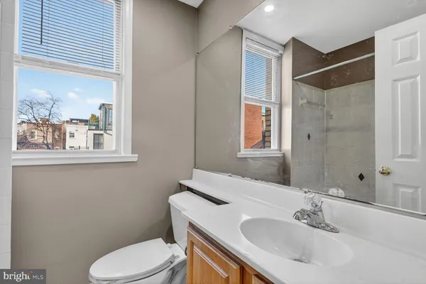 $2,145 | 1820 Swann Street Northwest, Unit 303, Washington, DC 20009