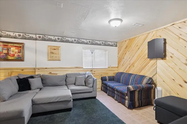 $564,900 | 104 Evans Lane, Evanston, WY 82930