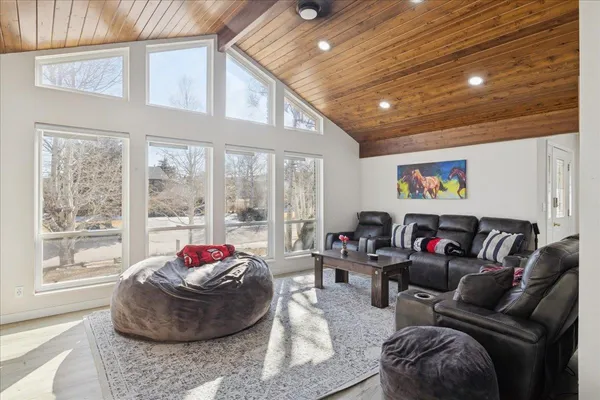 $564,900 | 104 Evans Lane, Evanston, WY 82930