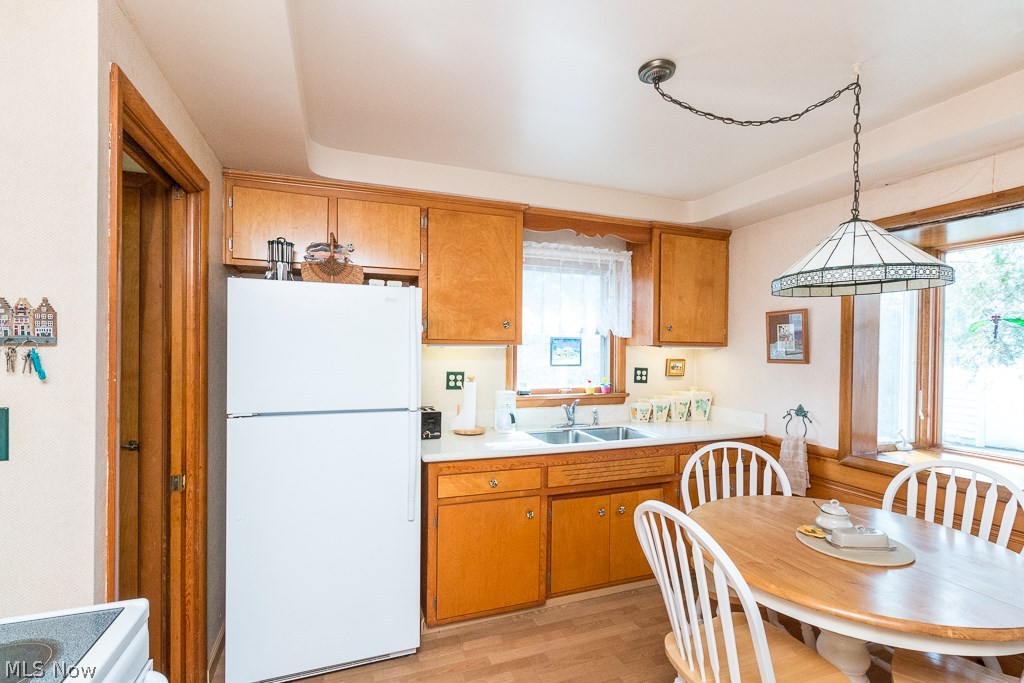 1654 Maple Road Cleveland Heights, OH 44121 - Photo 7 of 25