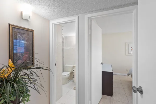 $2,500 | 3 Abbey Lane, Unit 102, Delray Beach, FL 33446