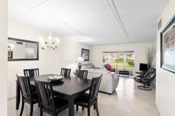 $2,500 | 3 Abbey Lane, Unit 102, Delray Beach, FL 33446