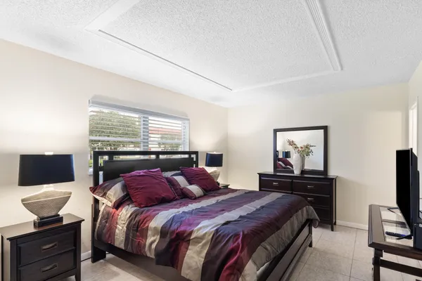 $2,500 | 3 Abbey Lane, Unit 102, Delray Beach, FL 33446