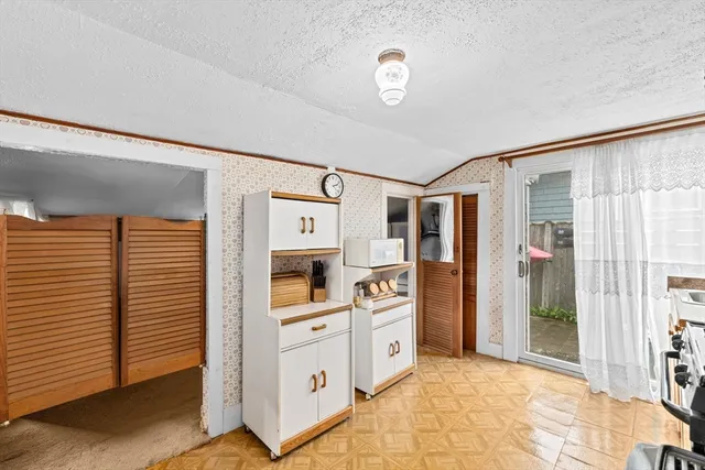 a view of utility room with washer and dryer