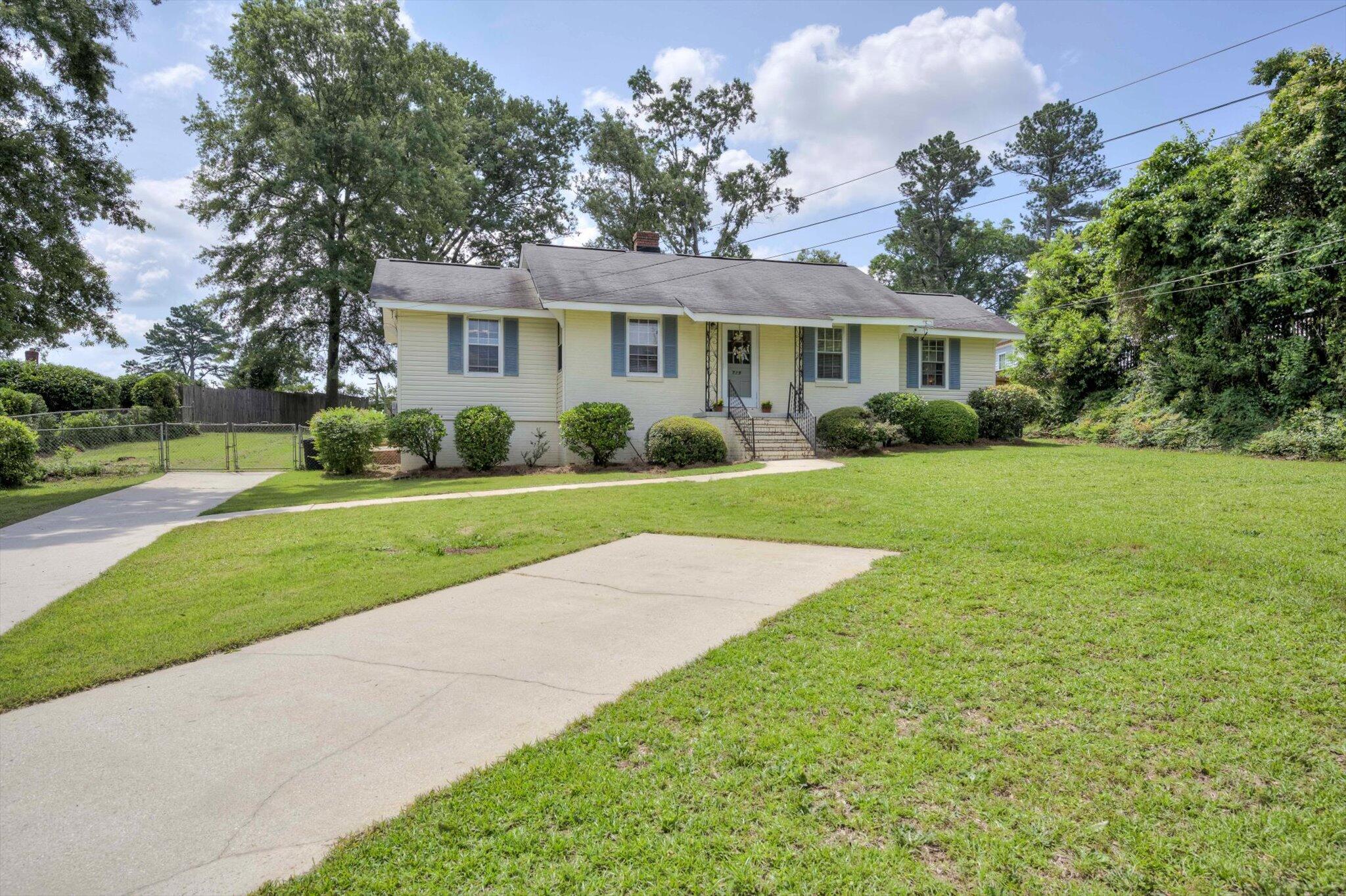 929 Bluebird Road Augusta, GA 30904 - Photo 2 of 25 Front View
