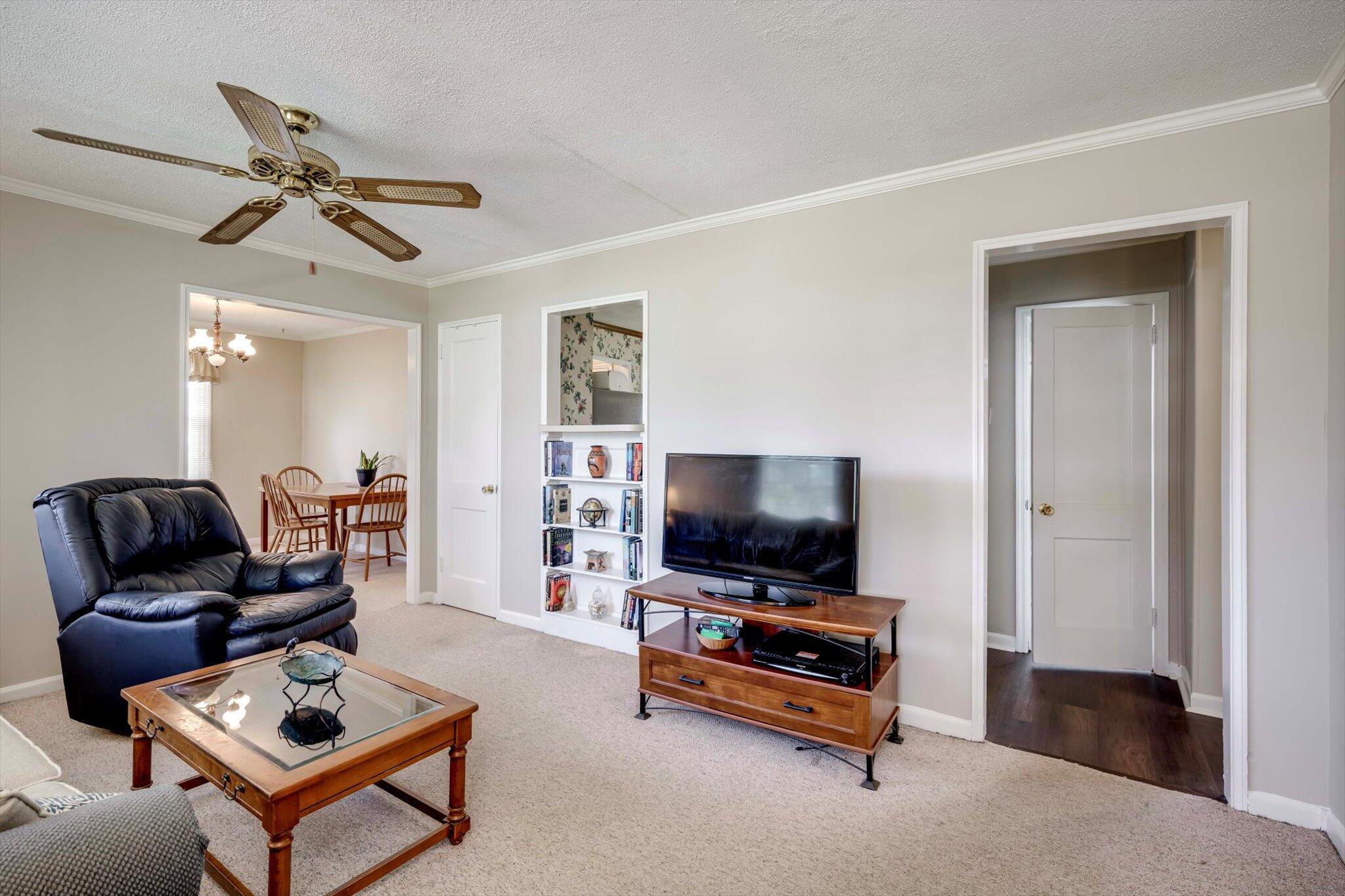 929 Bluebird Road Augusta, GA 30904 - Photo 4 of 25 04-004-