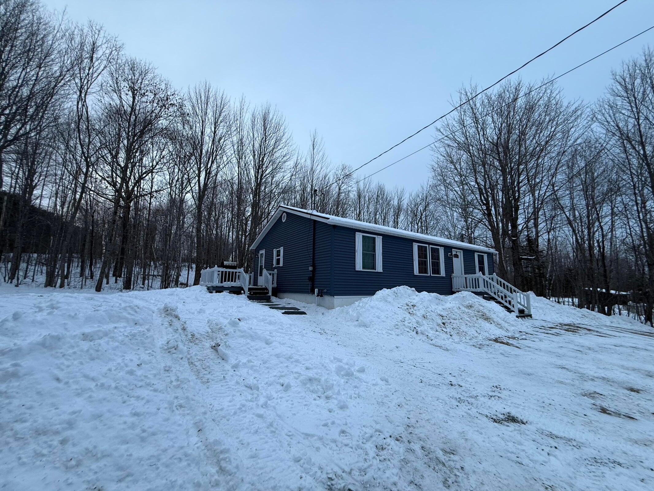 274 North Chester Road Lincoln, ME 04457 - Photo 6 of 32 20250209235142039521000000-o
