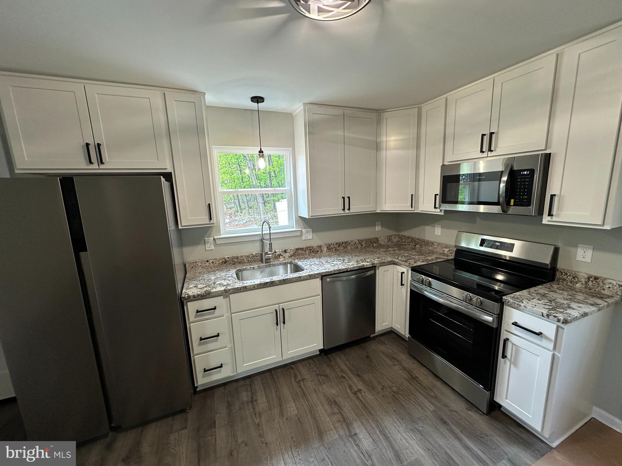 429 Bluebird Winchester, VA 22602 - Photo 10 of 22