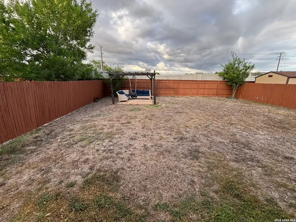 $1,900 | 108 Gatewood Cliff, Cibolo, TX 78108