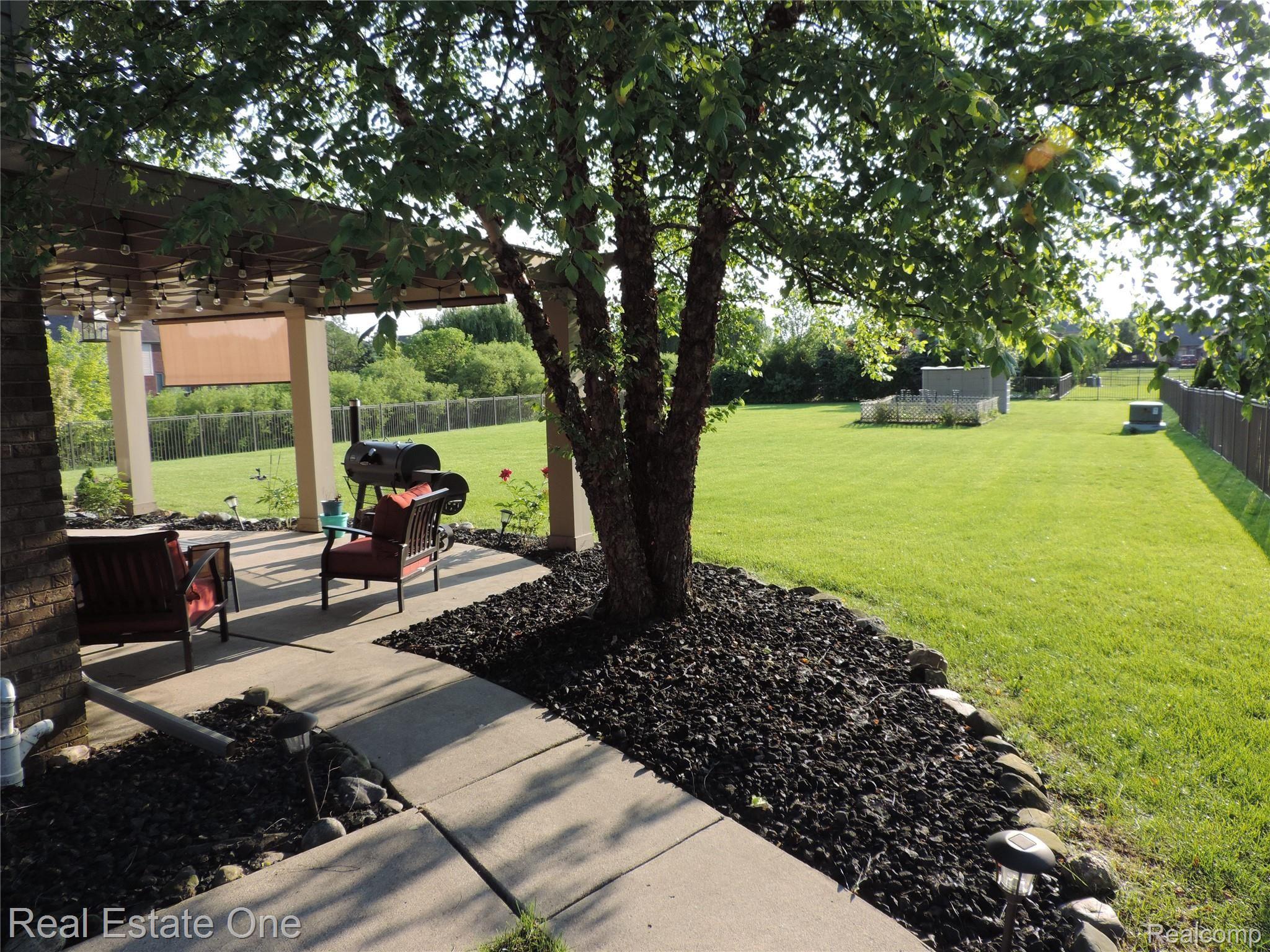 49337 Monte Road New Baltimore, MI 48047 - Photo 15 of 62 DSCN1849.JPG