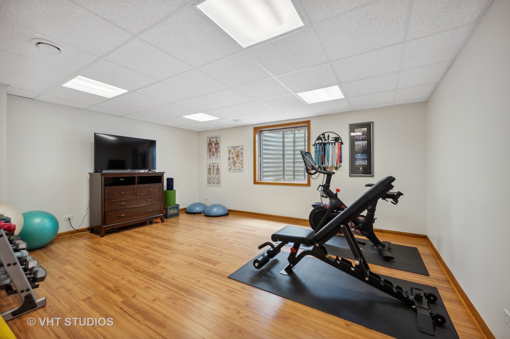 2758 Miller Road Geneva, IL 60134 - Photo 25 of 29 a view of a room with gym equipment