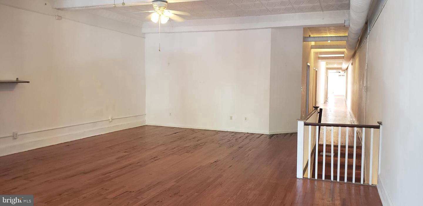 308 Market Street, Unit 2 Philadelphia, PA 19106 - Photo 2 of 22