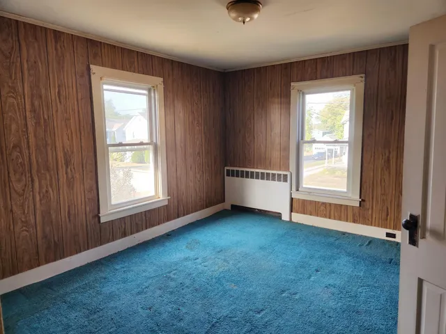 $180,000 | 19 Norton Avenue, Poultney, VT 05764