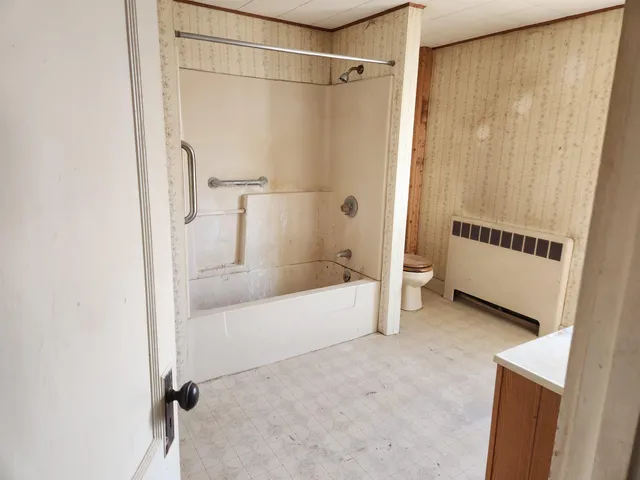 $180,000 | 19 Norton Avenue, Poultney, VT 05764