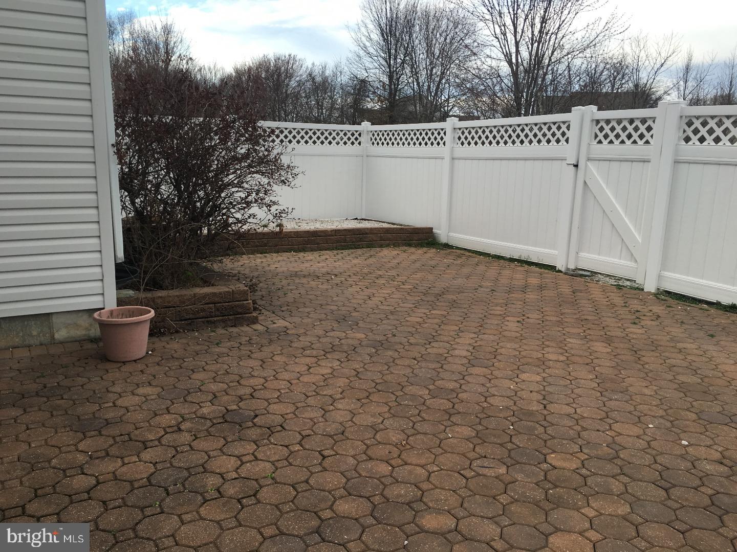 99 Windingbrook Road Bordentown, NJ 08505 - Photo 19 of 23 Side Yard