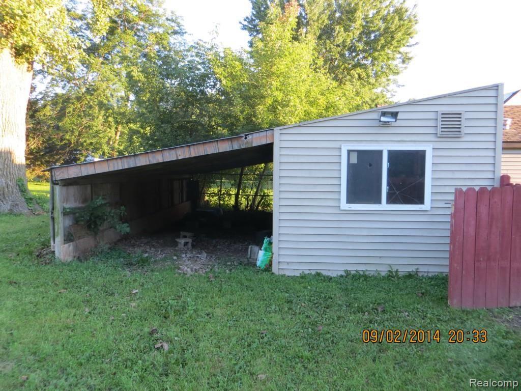 7163 Porter Road Grand Blanc, MI 48439 - Photo 34 of 36 IMG_0287.jpg