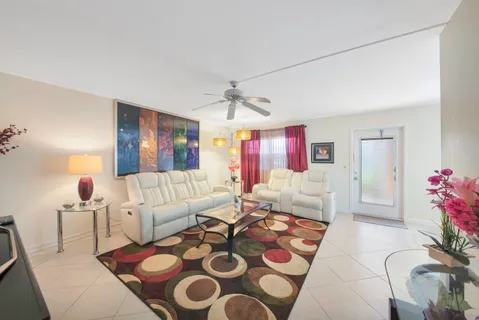 $125,000 | 308 Brittany G, Delray Beach, FL 33446