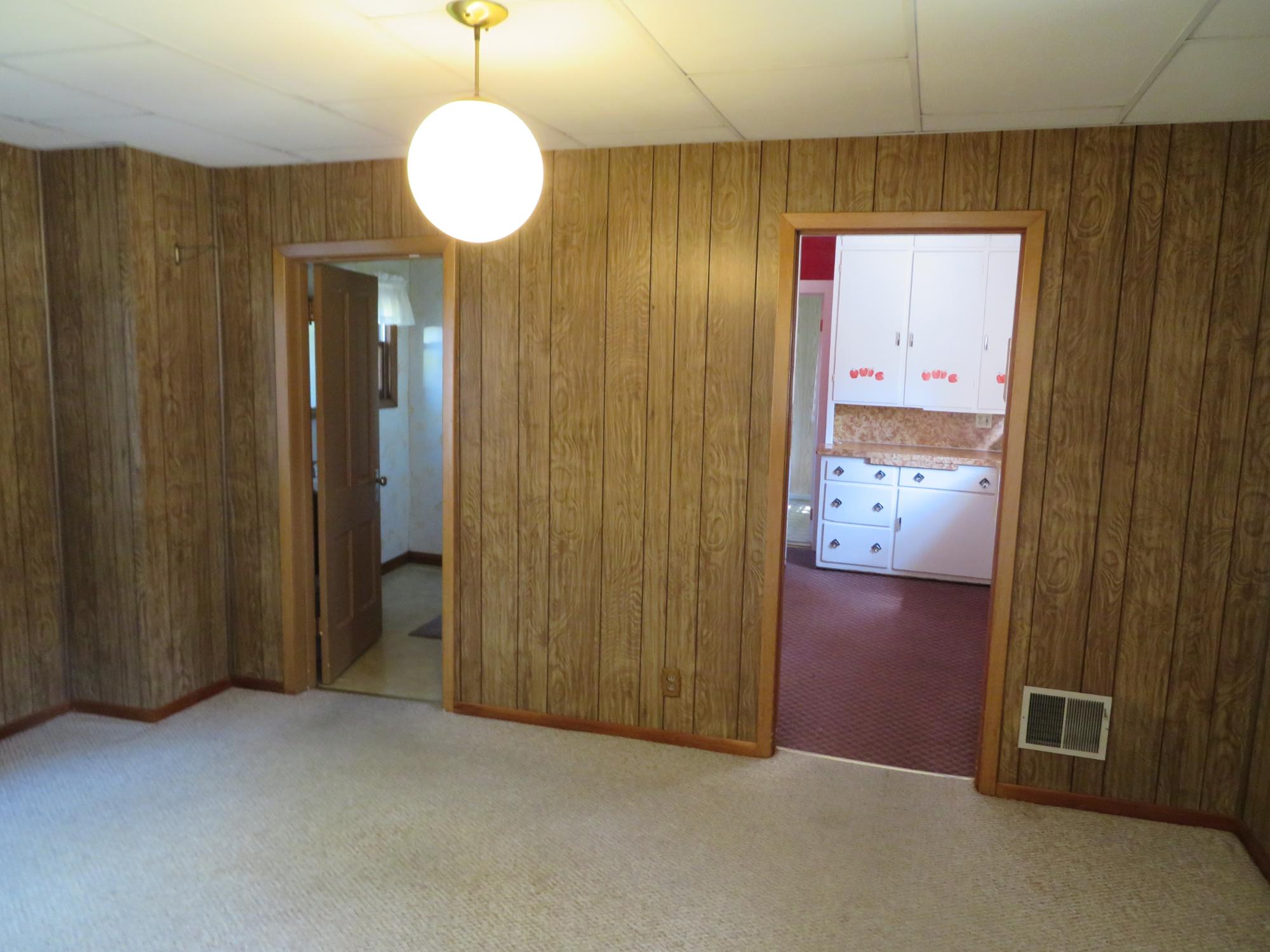 502 Scott Street Merrill, WI 54452 - Photo 13 of 40