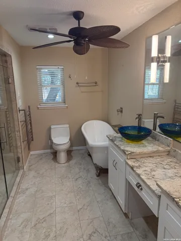 $2,350 | 129 Oak Grove Drive, Boerne, TX 78006