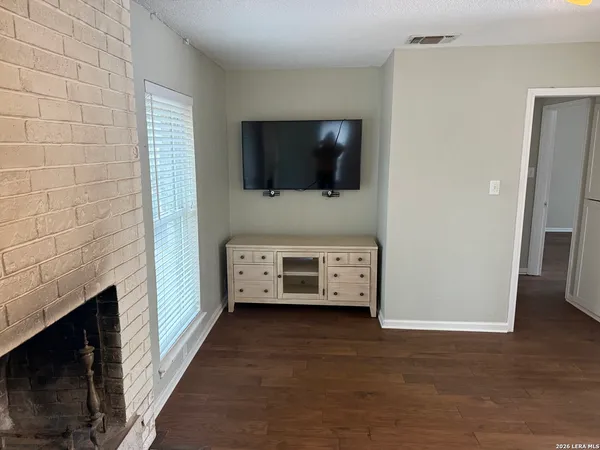 $2,200 | 129 Oak Grove Drive, Boerne, TX 78006