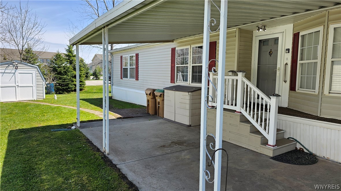 20 Calla Way Cheektowaga, NY 14043 - Photo 5 of 31 Main entrance