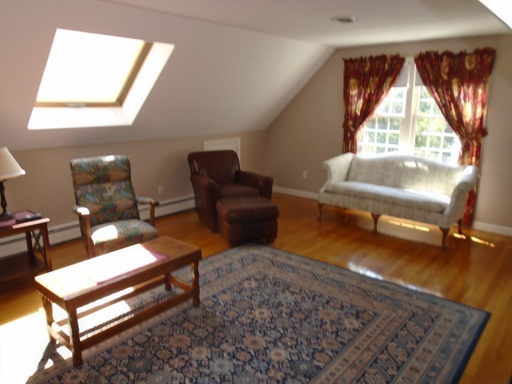 21 Windsor Road Walpole, MA 02032 - Photo 11 of 37 Gallery Image 11