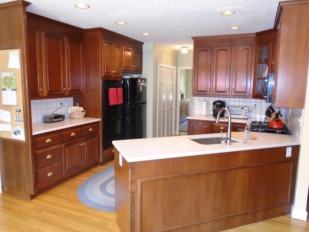 21 Windsor Road Walpole, MA 02032 - Photo 4 of 37 Gallery Image 4