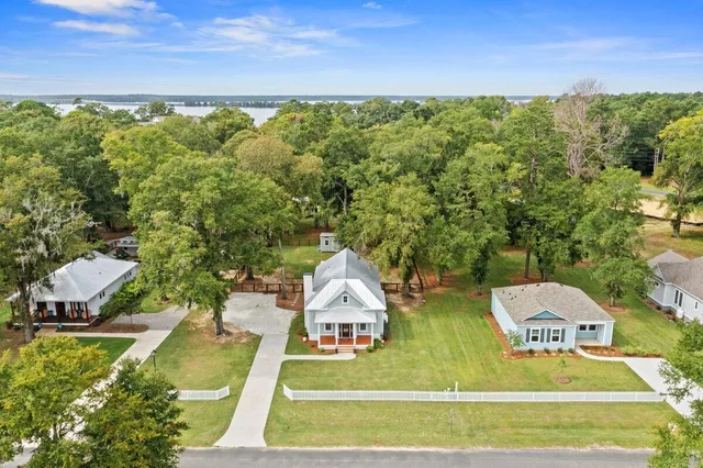 $395,900 | 1812 Gordon Road, Summerton, SC 29148