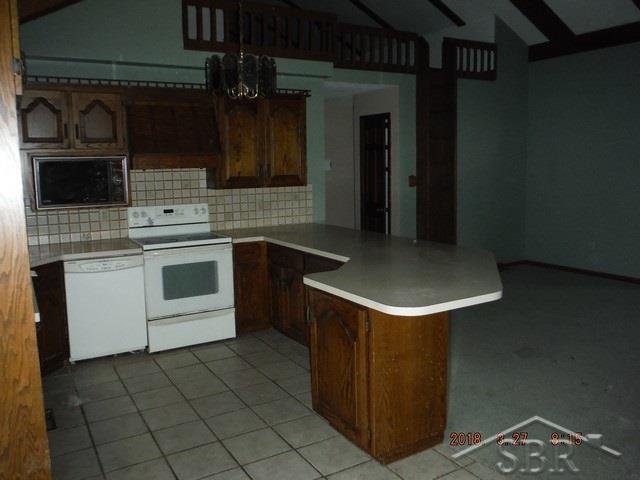 4430 Fraser Road Bay City, MI 48706 - Photo 5 of 24 31343841-4.JPG