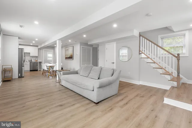 $5,000 | 2918 17th Street South, Arlington, VA 22204