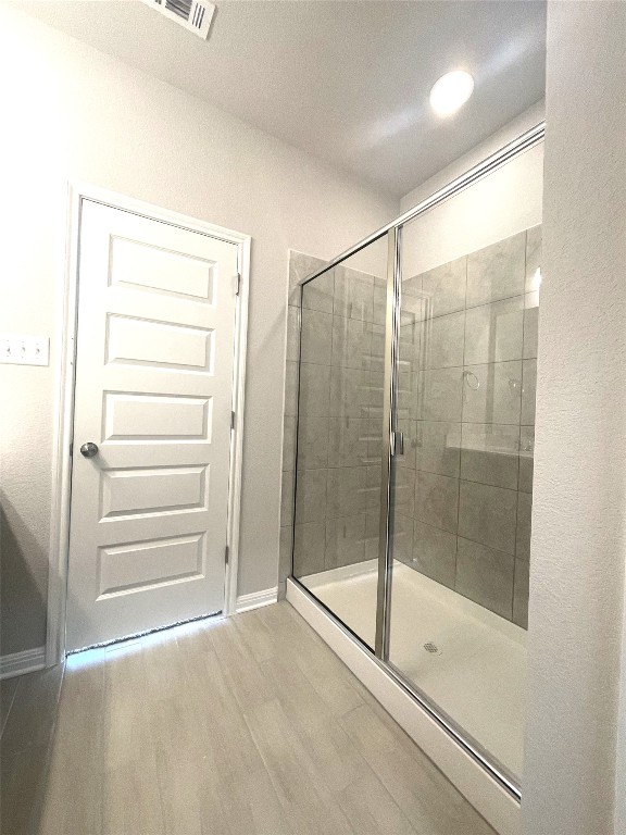 121 Old Stagecoach Road Jarrell, TX 76537 - Photo 15 of 23 a bathroom with a shower