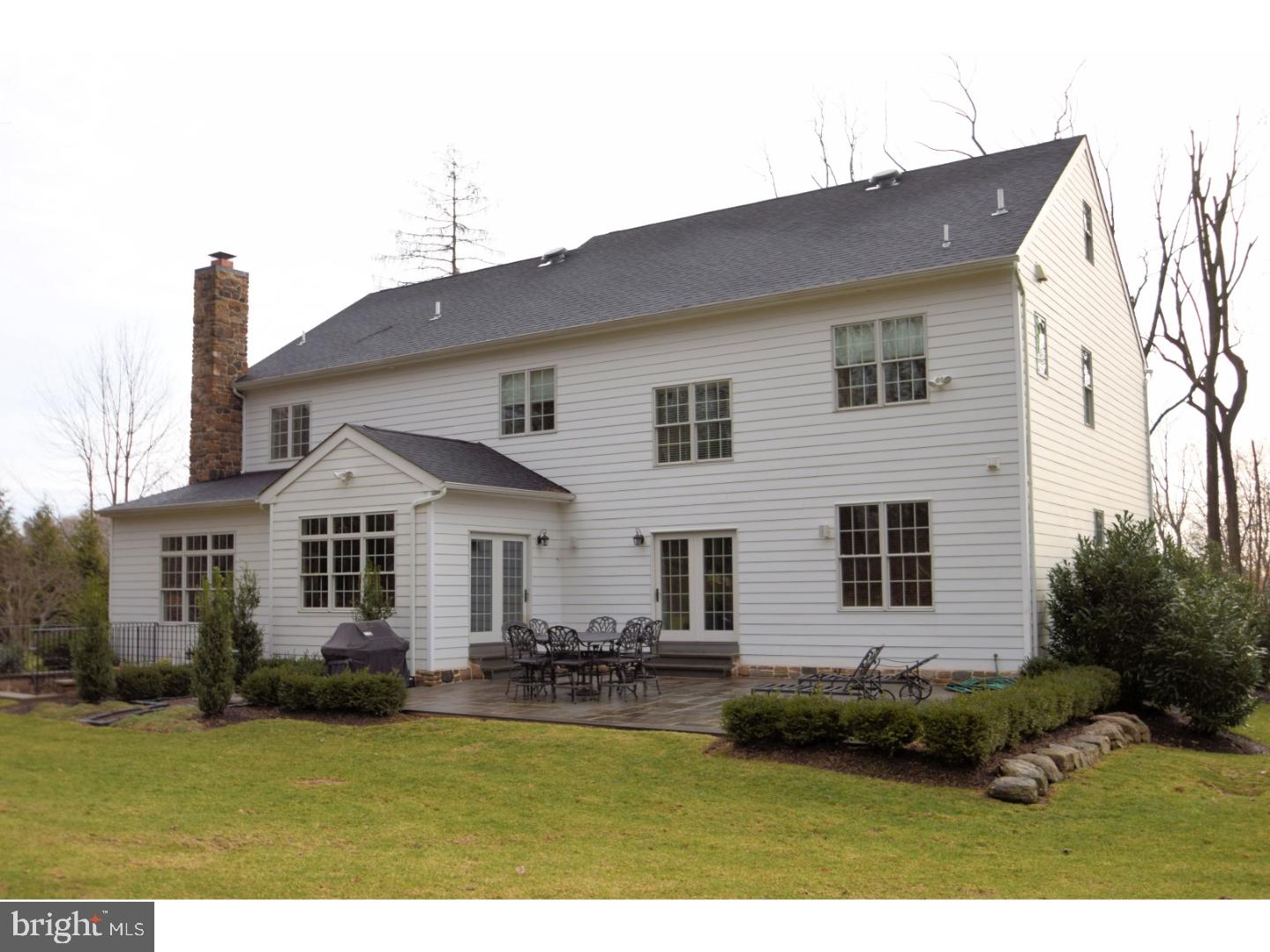 6573 Upper York Road New Hope, PA 18938 - Photo 5 of 25 Exterior Back
