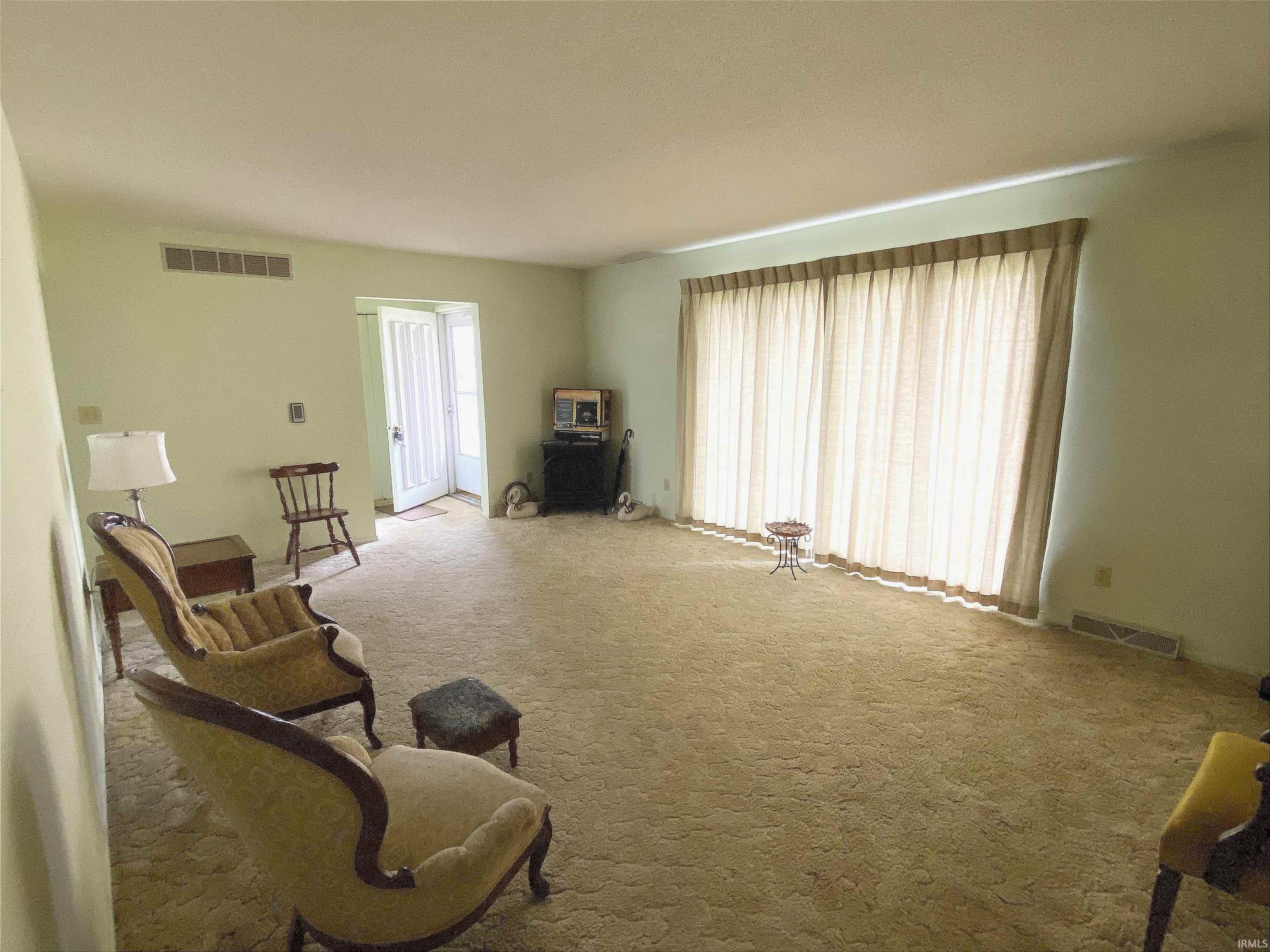 1315 Rochester Boulevard Rochester, IN 46975 - Photo 3 of 14