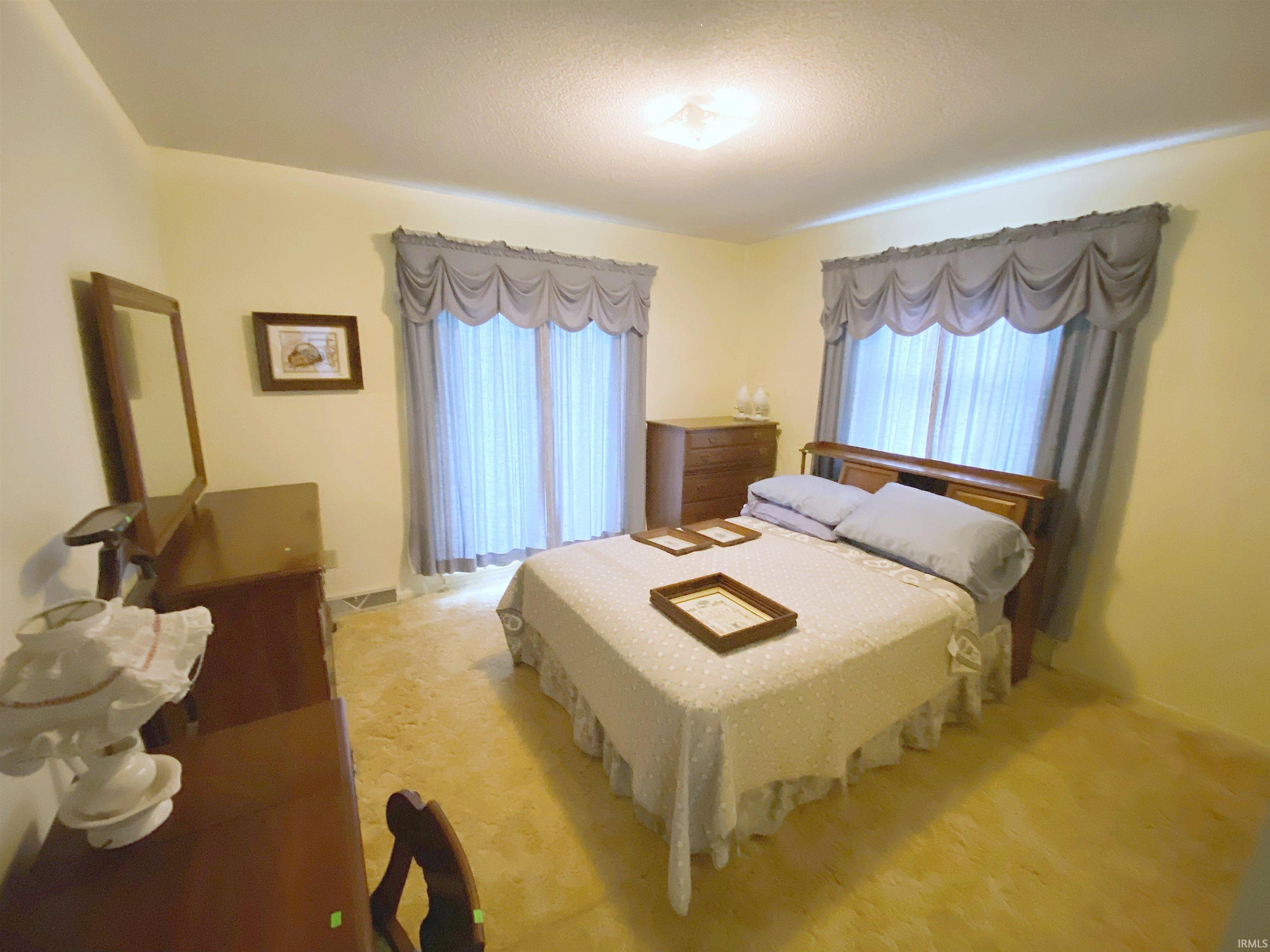 1315 Rochester Boulevard Rochester, IN 46975 - Photo 6 of 14