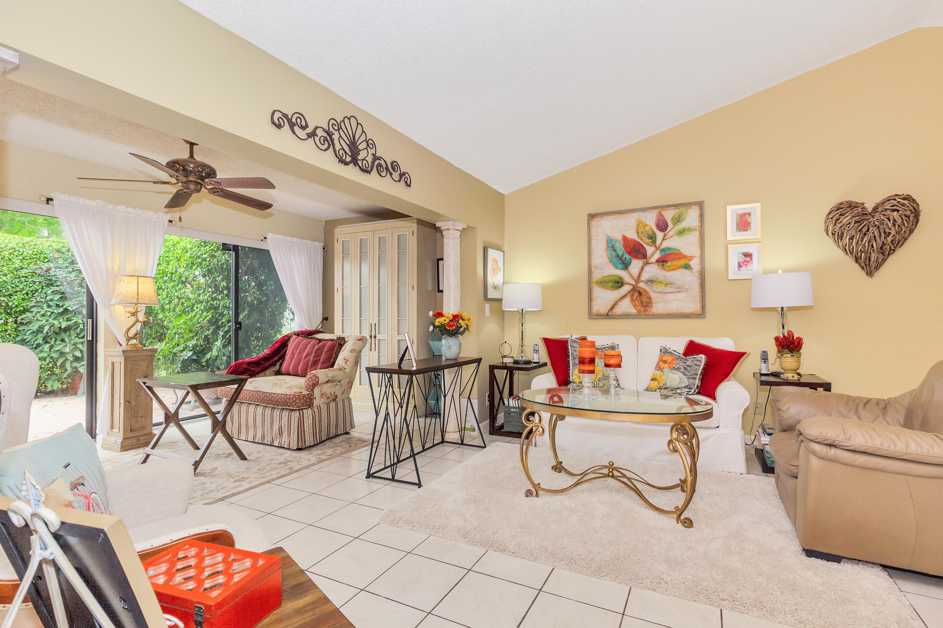 6937 Escobar Court Boca Raton, FL 33433 - Photo 9 of 22 Living & Family