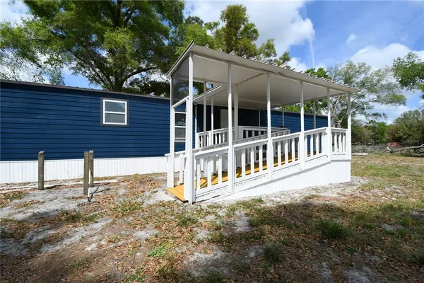 $309,995 | 7457 Northeast Ne Highway, Old Town, FL 32680