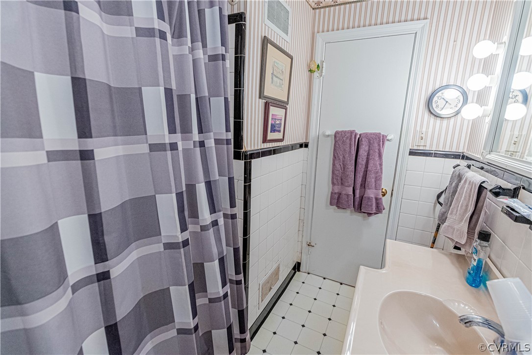 7589 Bell Creek Road Mechanicsville, VA 23111 - Photo 11 of 42