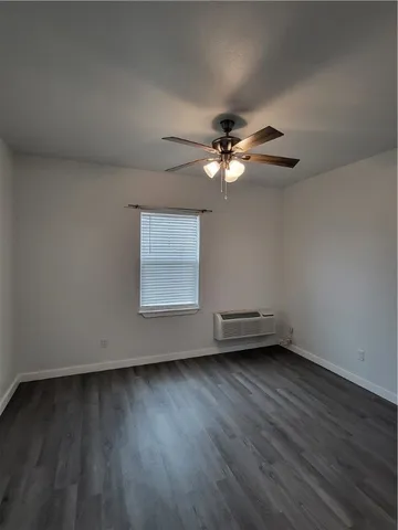 $1,195 | 426 Carleta Street, Unit 6, Corpus Christi, TX 78418