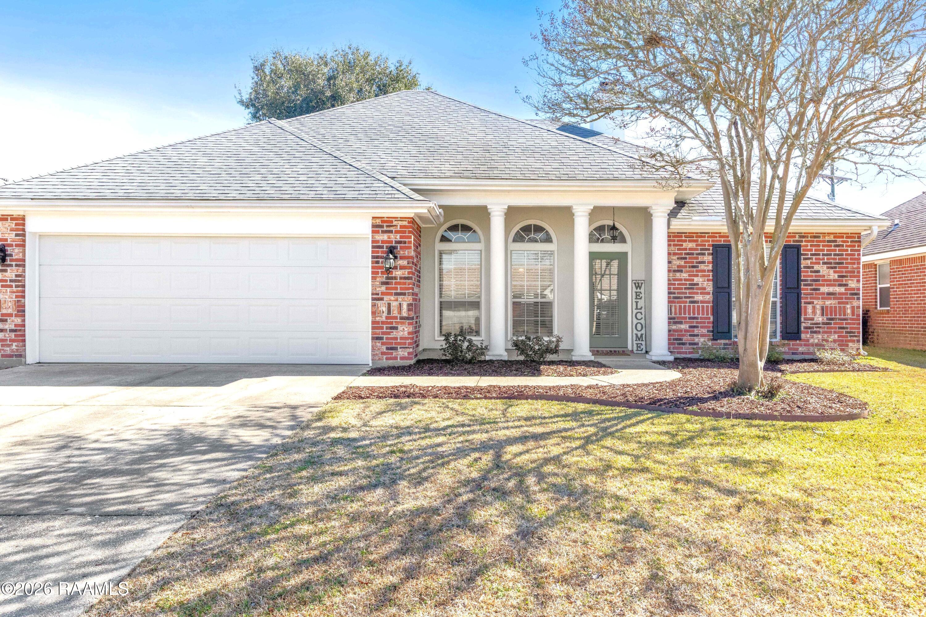 102 Pear Tree Circle Broussard, LA 70518 - Photo 1 of 28 102 Pear Tree Circle