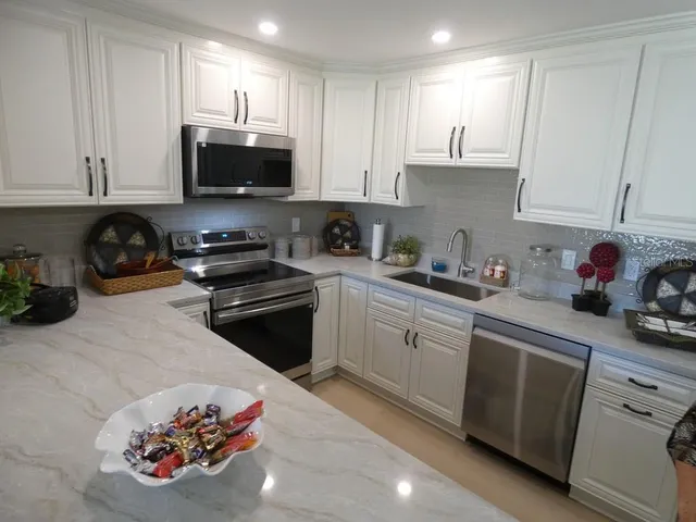 $235,000 | 2740 Whitebridge Drive, Unit A, Palm Harbor, FL 34684