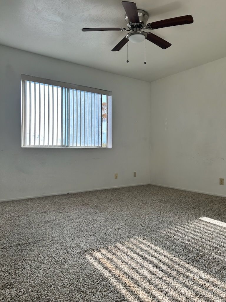 1017 West Perdew Avenue Ridgecrest, CA 93555 - Photo 10 of 12