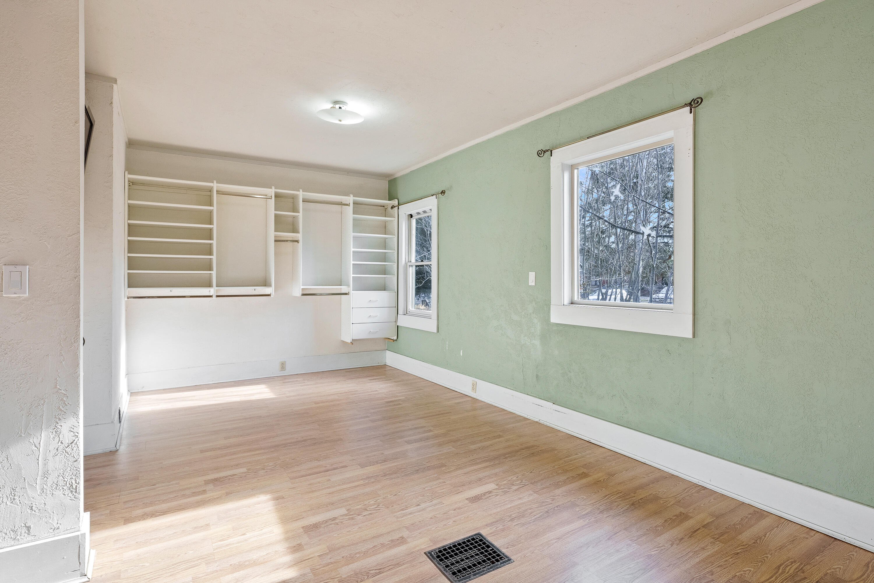 1545 Northwest 3rd Street Bend, OR 97703 - Photo 12 of 44